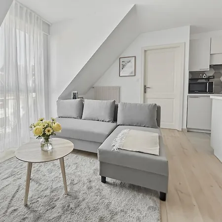 T2 Lumineux - Tram Au Pied - Centre En 15 Min Apartment