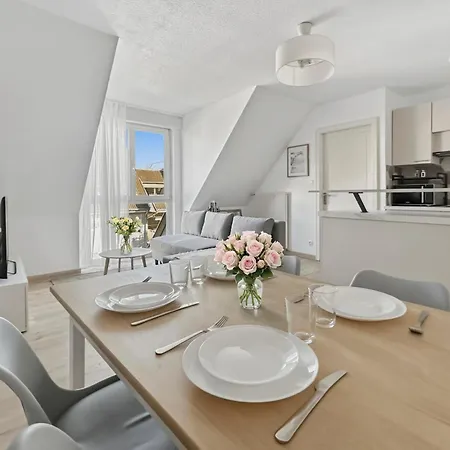 T2 Lumineux - Tram Au Pied - Centre En 15 Min Apartment *