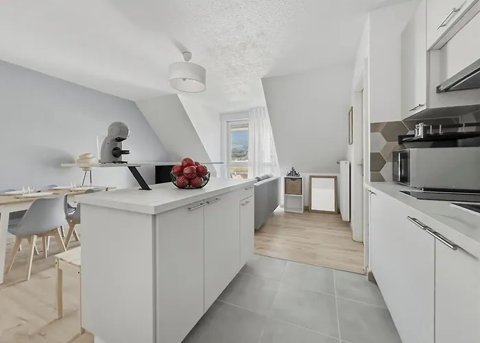 Apartment T2 Lumineux - Tram Au Pied - Centre En 15 Min Strasbourg