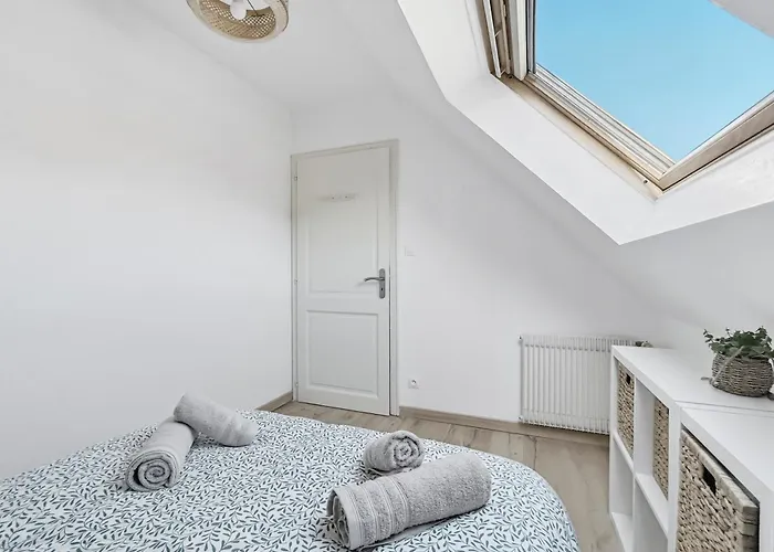 T2 Lumineux - Tram Au Pied - Centre En 15 Min Apartment *